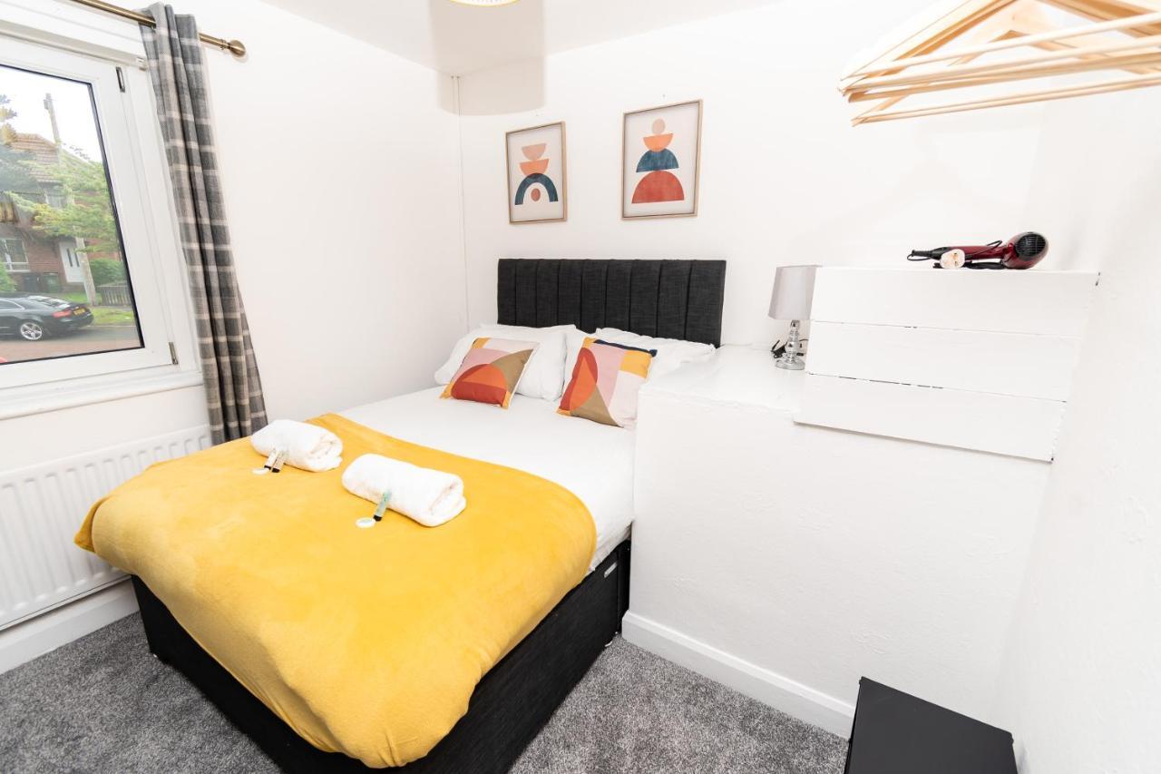 Greenbourne - 4 Bedrooms Sleeps 8 Free Parking Gateshead Ngoại thất bức ảnh